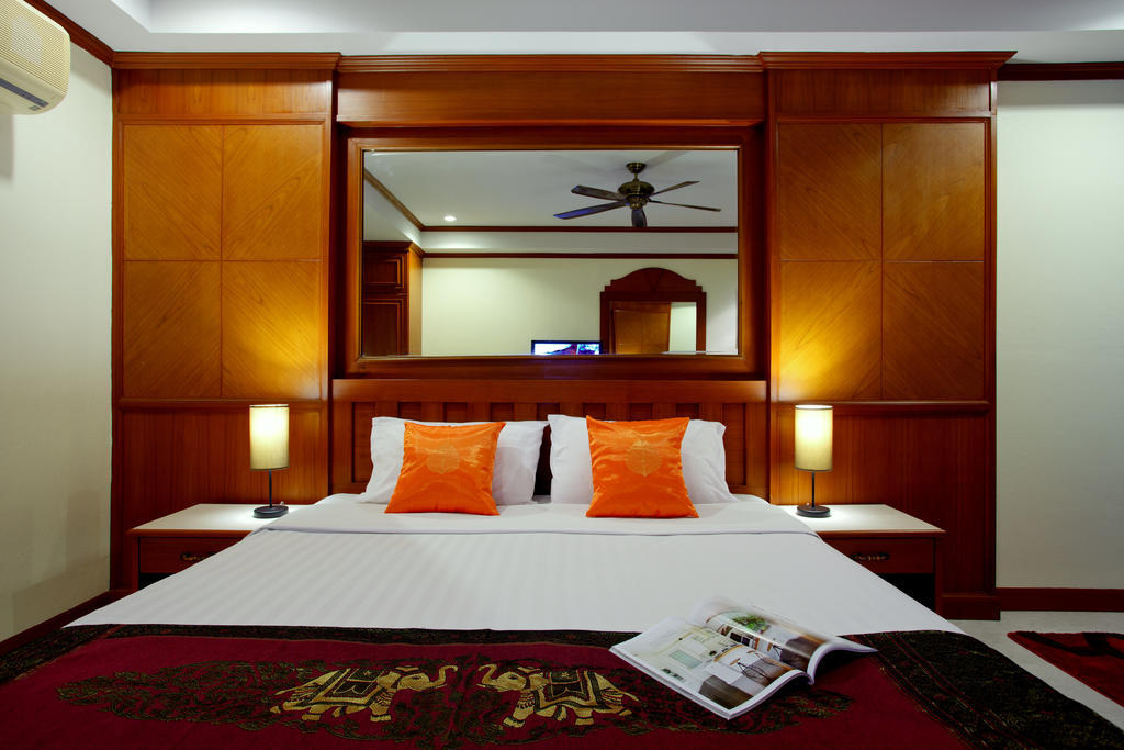 The Yim Siam Hotel Patong Eksteriør bilde