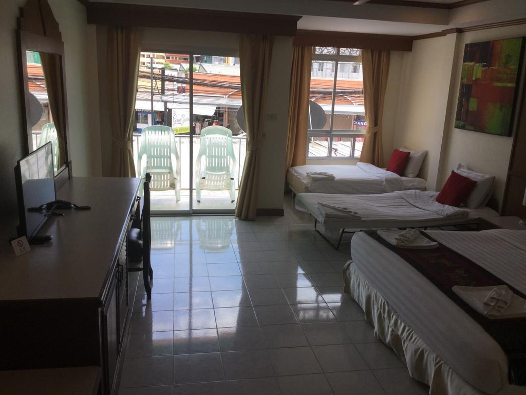 The Yim Siam Hotel Patong Eksteriør bilde