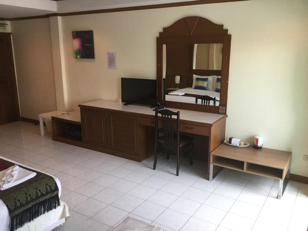 The Yim Siam Hotel Patong Eksteriør bilde
