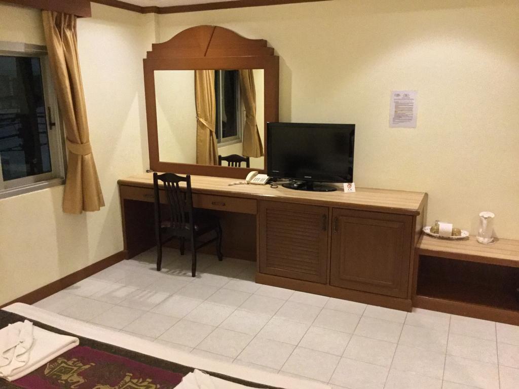 The Yim Siam Hotel Patong Eksteriør bilde