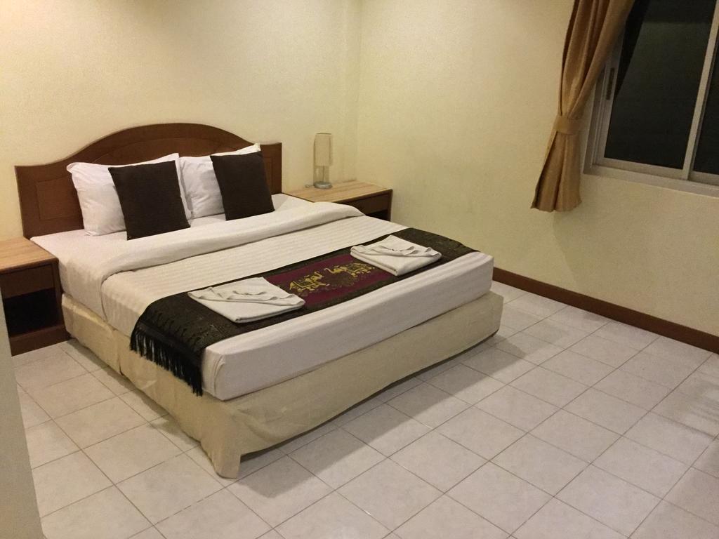The Yim Siam Hotel Patong Eksteriør bilde