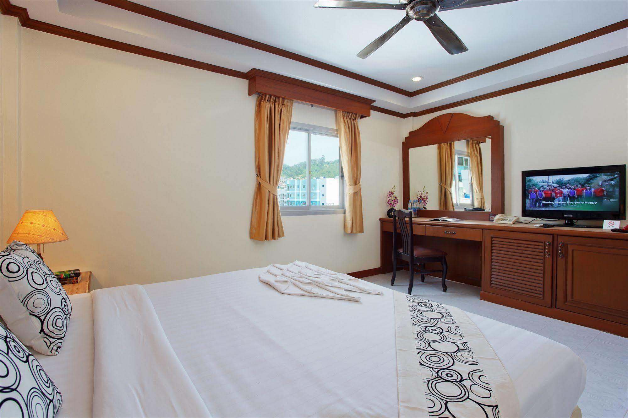 The Yim Siam Hotel Patong Eksteriør bilde