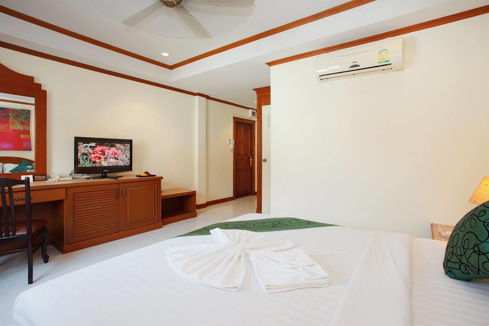 The Yim Siam Hotel Patong Eksteriør bilde