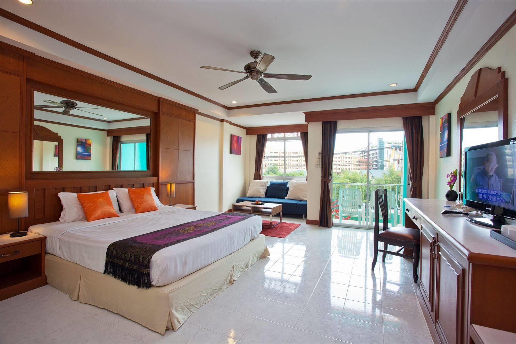 The Yim Siam Hotel Patong Eksteriør bilde