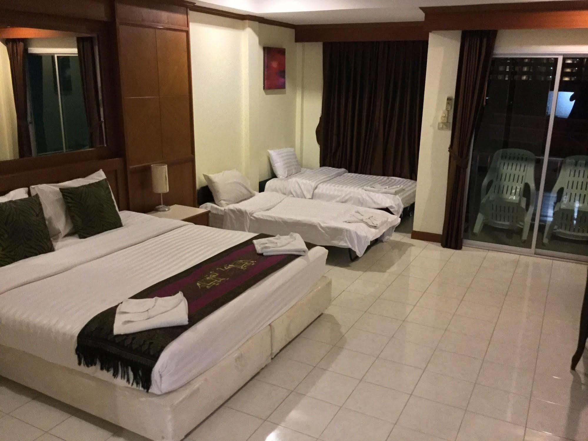 The Yim Siam Hotel Patong Eksteriør bilde